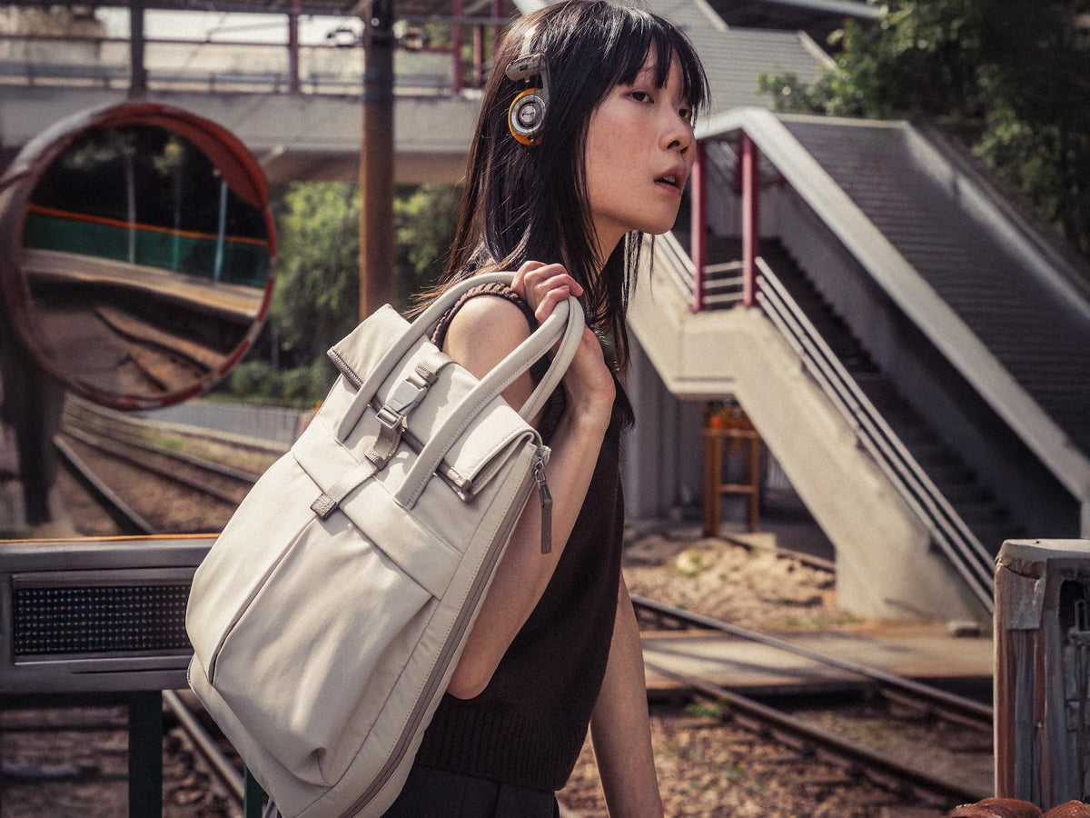 704 Folio Bag