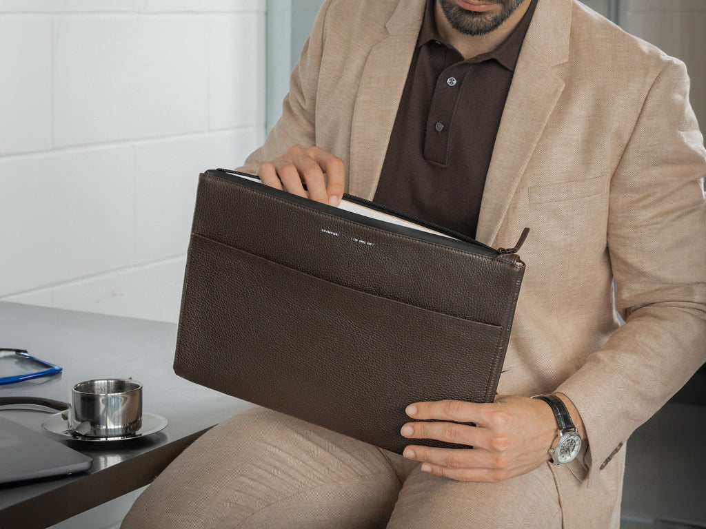 114 Leather Folio | Pebbled